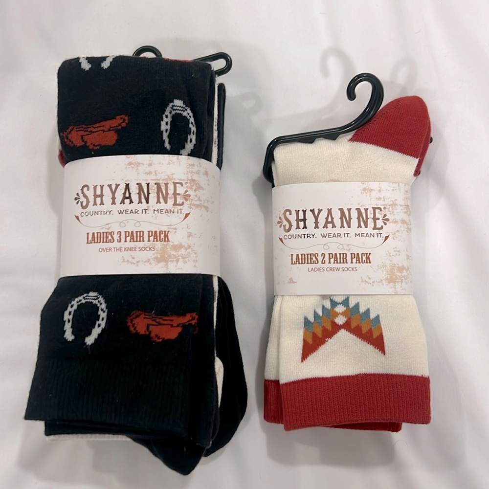 Shyanne women sock bundle